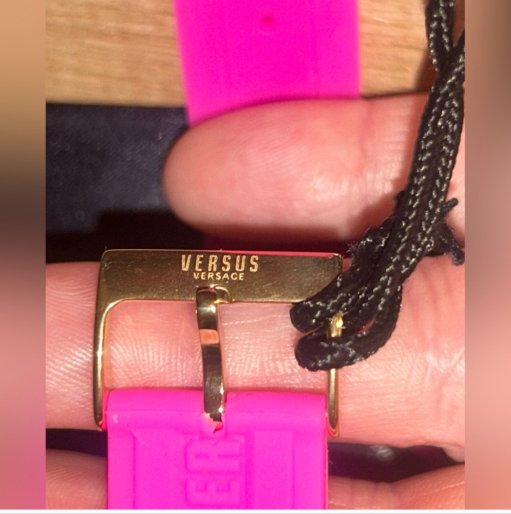 Versace Versus Watch - Picture 7 of 9